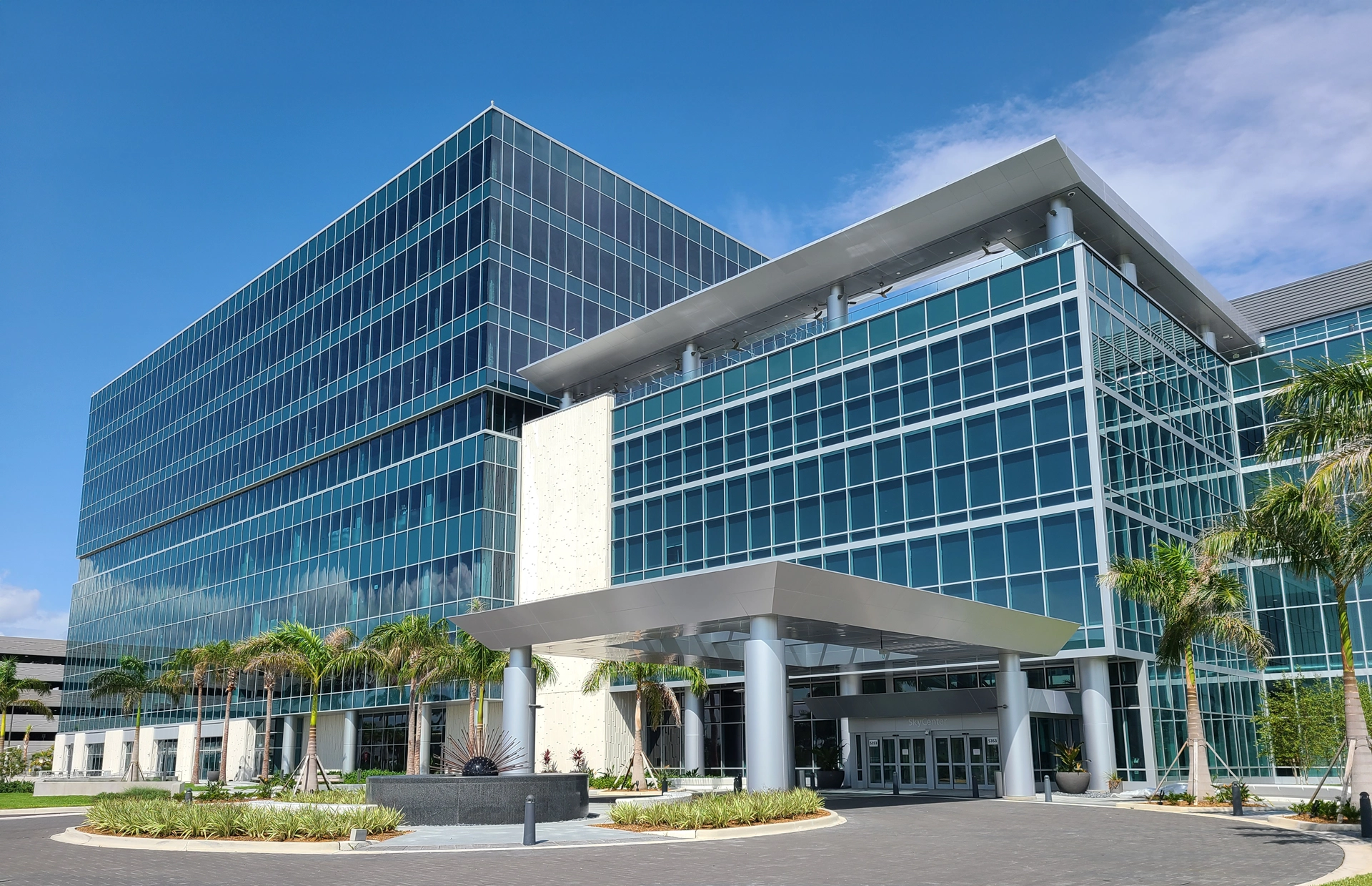 Commercial office building completed by precast erector Concrete Erectors, Inc. using structural and architectural panels
